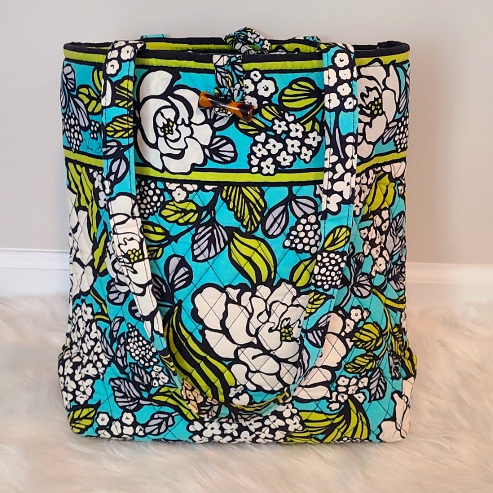 Vera Bradley Tote